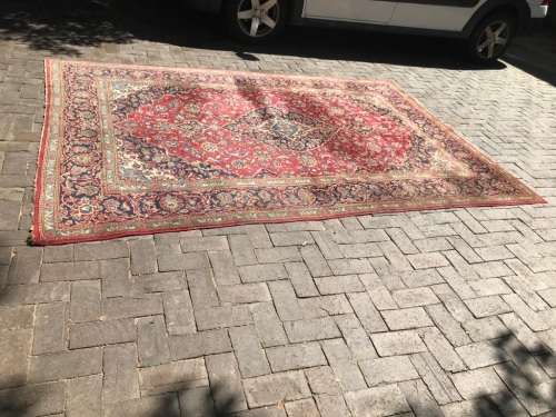 Large Persian Carpet ( 290 x 200 cm )
