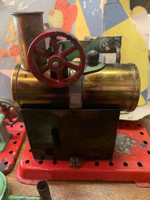 VINTAGE STEAM ENGINE ( WORKING )