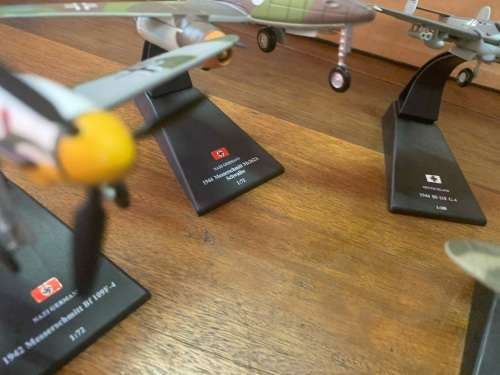 Collection of 6 Diecast Metal WW11 Planes ( 1/72 )
