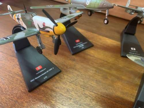 Collection of 6 Diecast Metal WW11 Planes ( 1/72 )