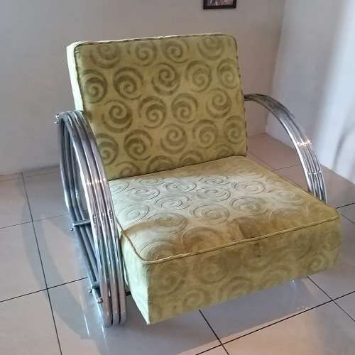 Rare Art Deco (KEM WEBER )Chrome Chair in good condition ( 88 x 83 x 83 cm )