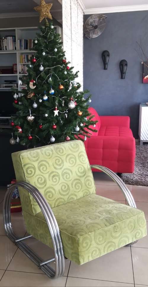 Rare Art Deco (KEM WEBER )Chrome Chair in good condition ( 88 x 83 x 83 cm )