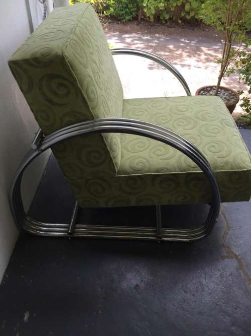 Rare Art Deco (KEM WEBER )Chrome Chair in good condition ( 88 x 83 x 83 cm )