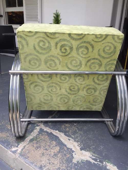 Rare Art Deco (KEM WEBER )Chrome Chair in good condition ( 88 x 83 x 83 cm )