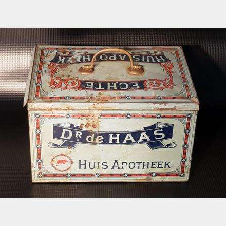 Dr De Haas Huis Apotheek Tin plus contents