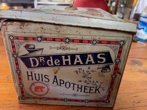 Dr De Haas Huis Apotheek Tin plus contents