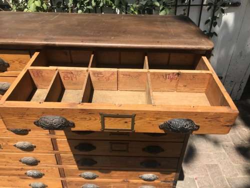 Original Oregan Printers Cabinet in good condition ( 128 x 100 x 40 cm )