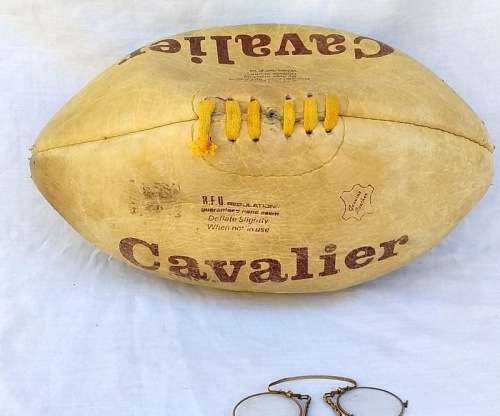 Rugby Ball: Genuine Leather Cavalier Ball