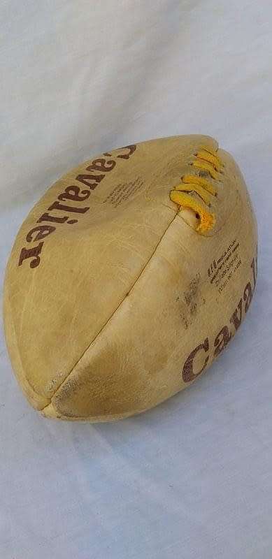 Rugby Ball: Genuine Leather Cavalier Ball