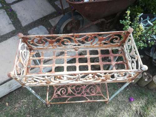Very nice Cast Iron Plant Stand ( 52 x 21 x 71 cm )