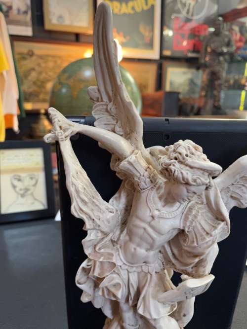 BEAUTIFUL STATUE OF ARCHANGEL MICHEAL CONQUERING THE DEVIL (32 CM )