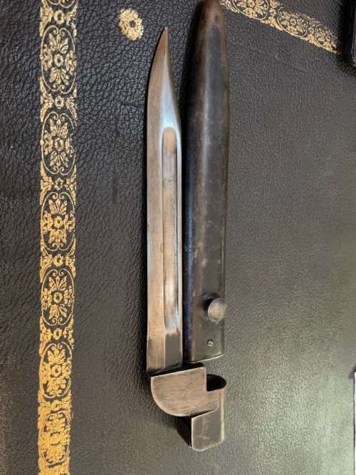 Bayonet :British No9 Mk1 303Rifle M50 with Scabbard