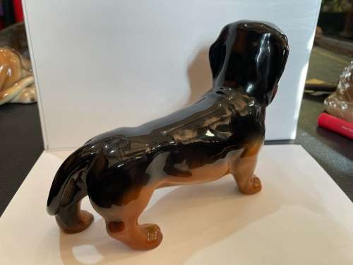 Daschund Beswick ( 23 x 14 cm )