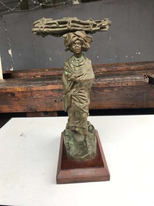 Bronze of Xhosa Woman : Owen Llewellyn Davies