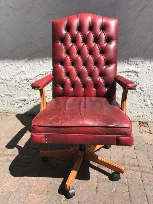Vintage Leather Swivel Office Chair