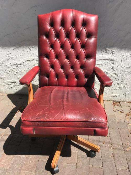 Vintage Leather Swivel Office Chair