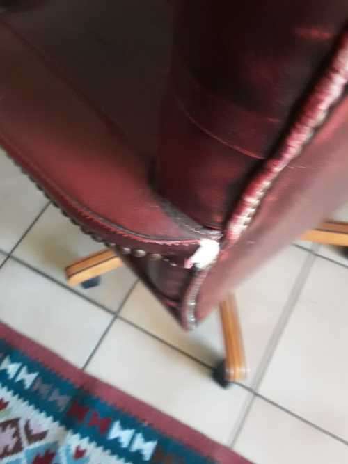 Vintage Leather Swivel Office Chair