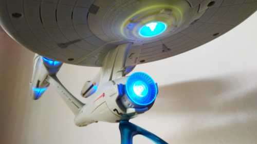 Model of the USS Enterprise NCC-1701 : Star Trek Movie ( 2009 ) 40 cm long