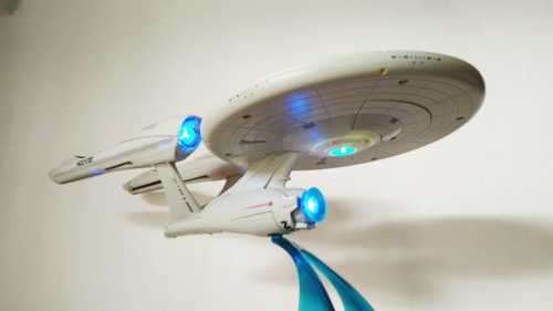 Model of the USS Enterprise NCC-1701 : Star Trek Movie ( 2009 ) 40 cm long