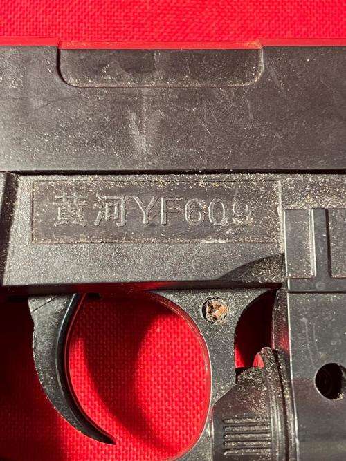 2 Pistols and 1 AK Props