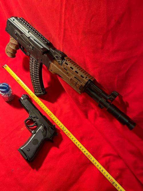 2 Pistols and 1 AK Props