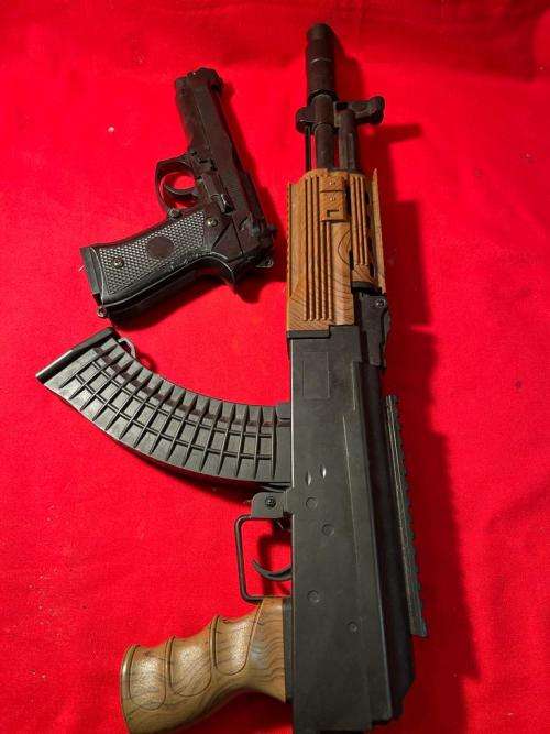 2 Pistols and 1 AK Props