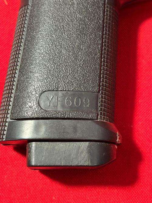 2 Pistols and 1 AK Props