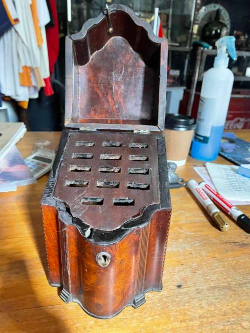 Georgian Mahogany Cutlery Box ( 19cm high )