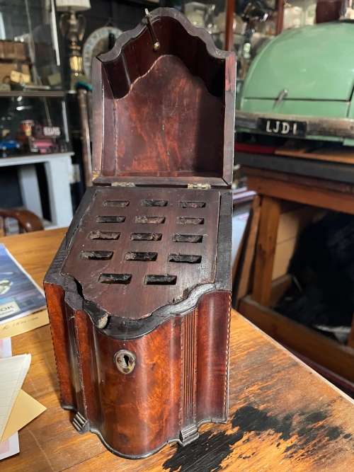 Georgian Mahogany Cutlery Box ( 19cm high )