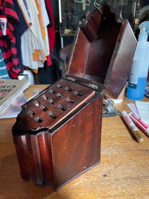 Georgian Mahogany Cutlery Box ( 19cm high )