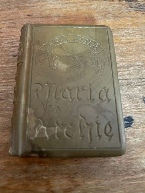 Boer War: Stone carved Book uit Kimberley Tronk
