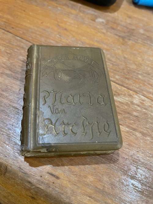 Boer War: Stone carved Book uit Kimberley Tronk