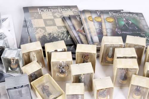Lord of the Rings Chess set and Board