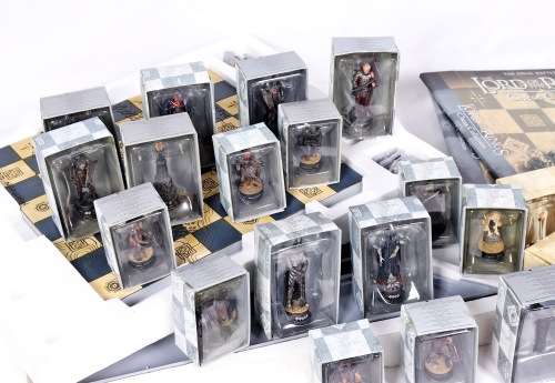Lord of the Rings Chess set and Board