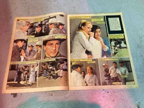 Photobook/ Fotoverhaal: Ruiter in Swart in Kleur ( Rare)