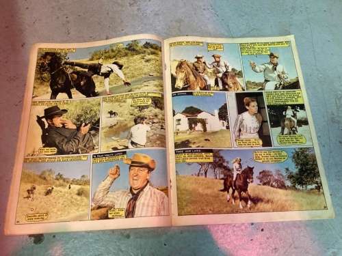 Photobook/ Fotoverhaal: Ruiter in Swart in Kleur ( Rare)