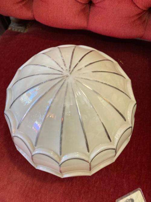 Beautiful Art Deco Ceiling Light Shade ( 20 cm high , 10 cm diameter)