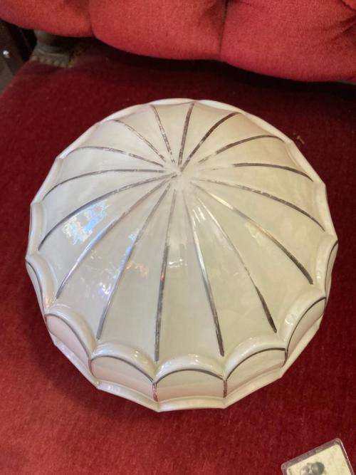Beautiful Art Deco Ceiling Light Shade ( 20 cm high , 10 cm diameter)
