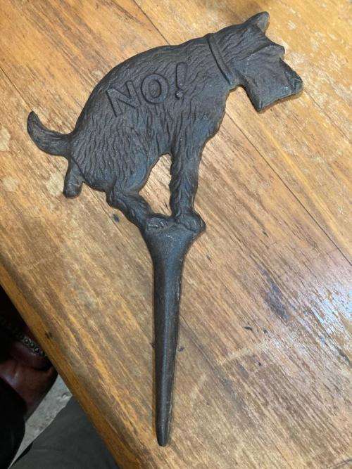 Rare Vintage Cast Iron Dog no Poo Signs ( 29 cm )