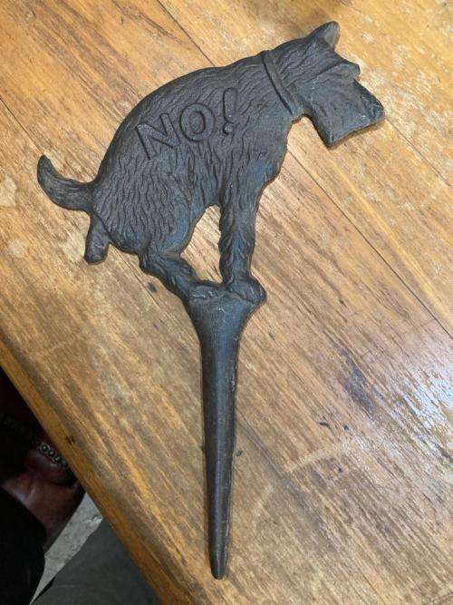 Rare Vintage Cast Iron Dog no Poo Signs ( 29 cm )