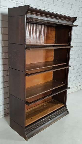 Oak Lawyers Bookcase circa 1910 ( 147 x 78 x 36 cm )