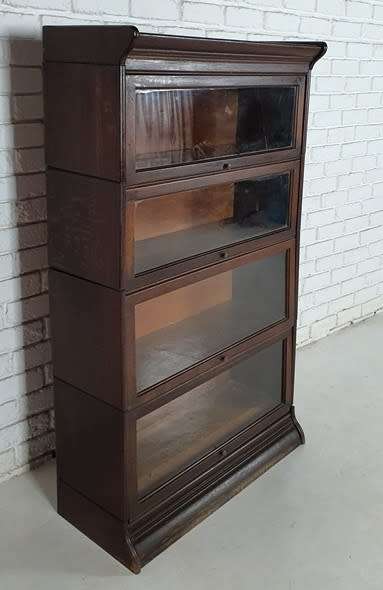 Oak Lawyers Bookcase circa 1910 ( 147 x 78 x 36 cm )