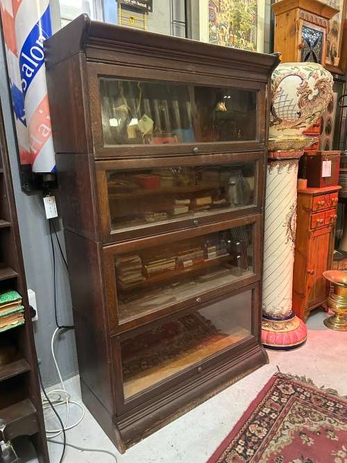 Oak Lawyers Bookcase circa 1910 ( 147 x 78 x 36 cm )