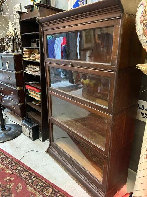 Oak Lawyers Bookcase circa 1910 ( 147 x 78 x 36 cm )