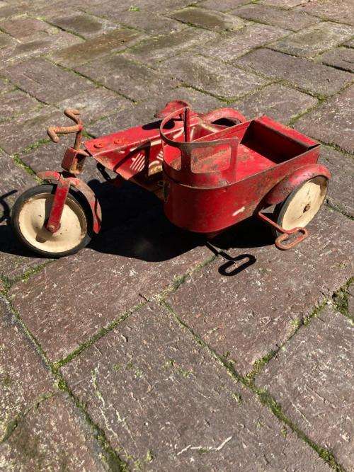 Tinplate Motorcycle and Sidecar by Jabula Toys (25 cm )