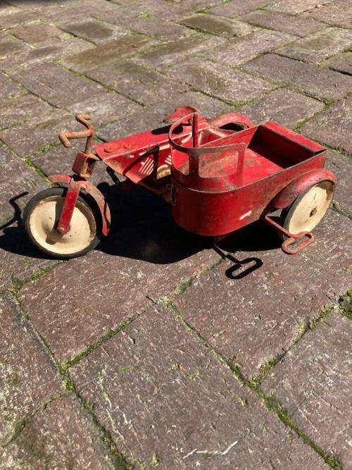 Tinplate Motorcycle and Sidecar by Jabula Toys (25 cm )