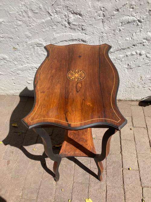 Edwardian Inlaid Walnut Table ( 70 x 58 x 38 cm )