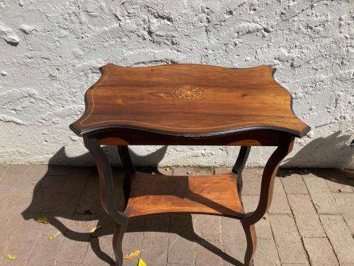 Edwardian Inlaid Walnut Table ( 70 x 58 x 38 cm )