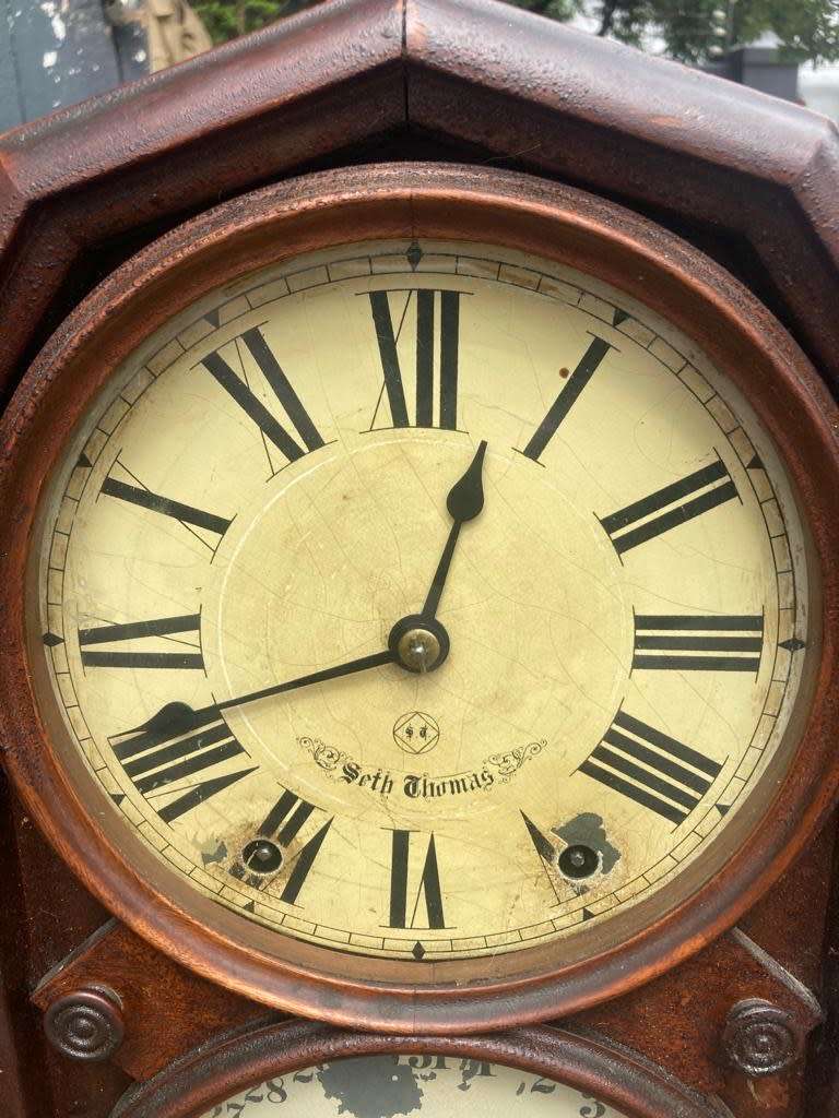 Very Rare Seth Tomas Calender Clock ( Working )