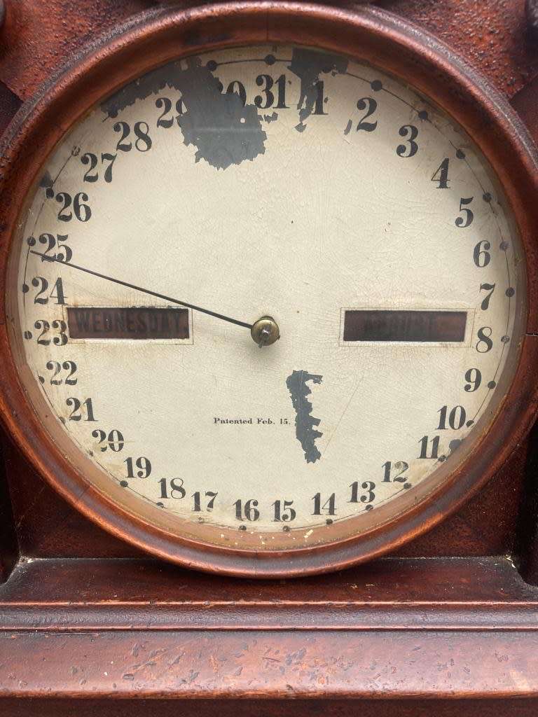 Very Rare Seth Tomas Calender Clock ( Working )